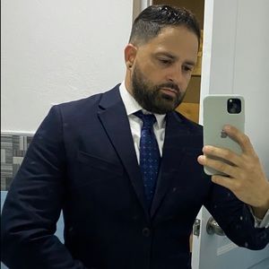 Meet your Posher, Tavarez